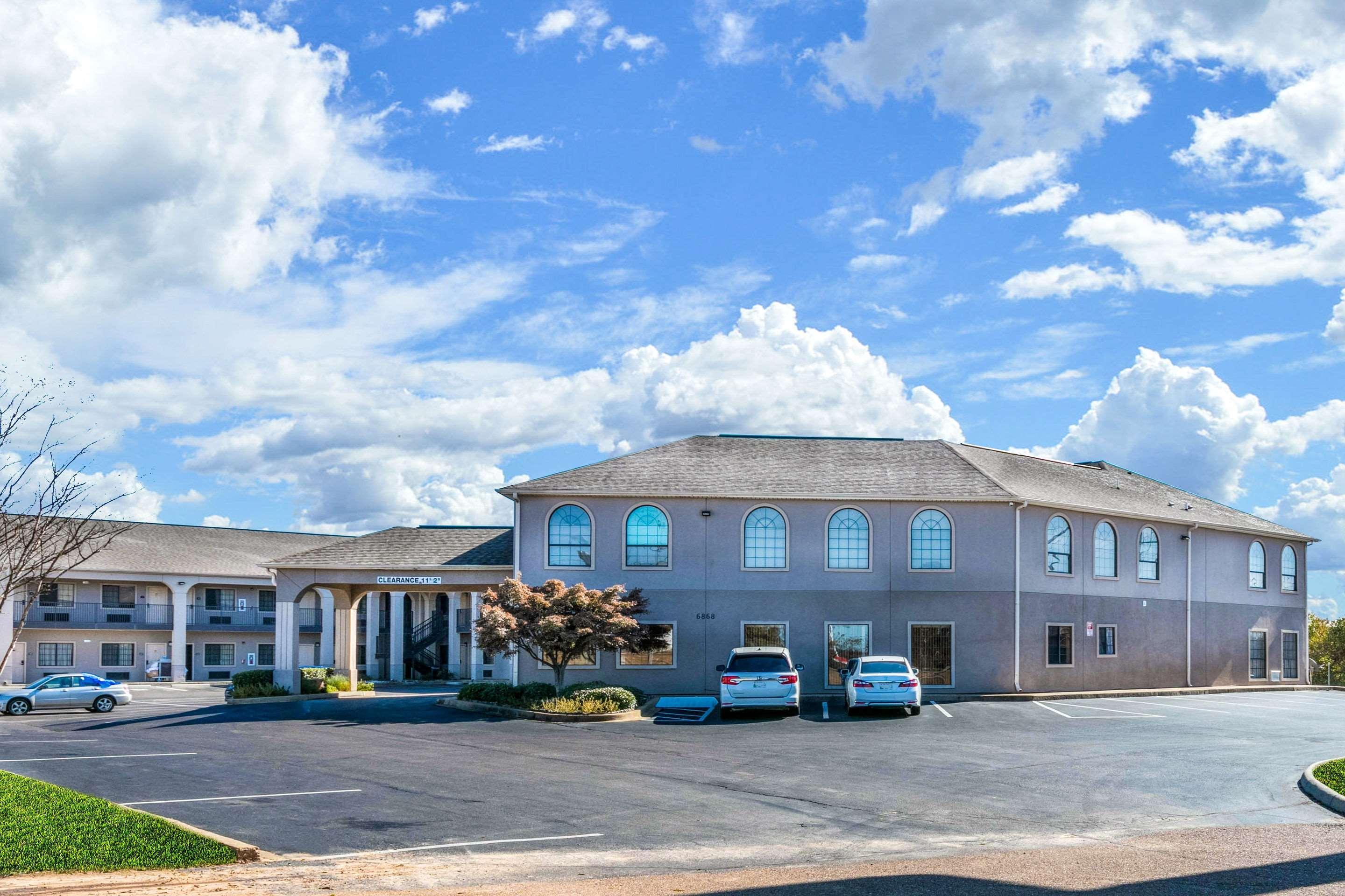 Hotel Econo Inn&suites Horn
